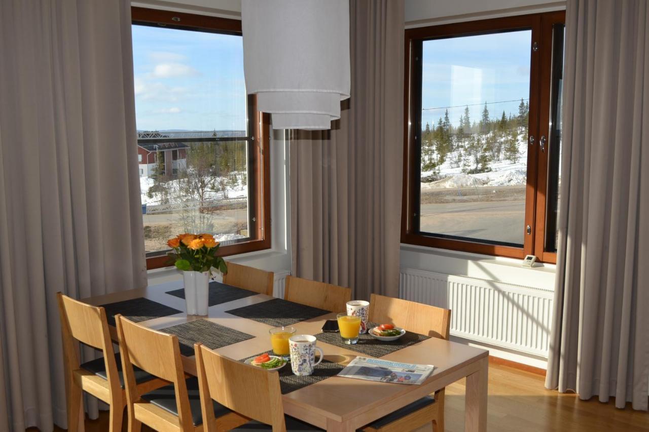 Yllaes Chalets A9206 Talvikaudelle 25-26 Hinta Sisaeltaeae 2Kpl Hissilippuja! Ylläsjärvi エクステリア 写真